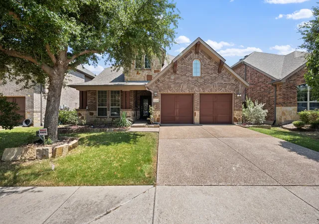 Photo 1 of Single family home for sale at 2528 Louis Ln, Lewisville, TX 75056 | MLS# 21358514 | Listing updated on 2026-09-19