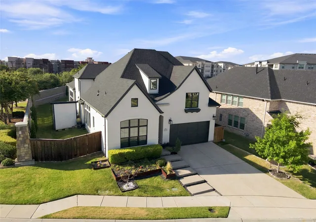 Photo 2 of Single family home for sale at 903 Leola Ln, Allen, TX 75013 | MLS# 21357327 | Listing updated on 2026-09-14