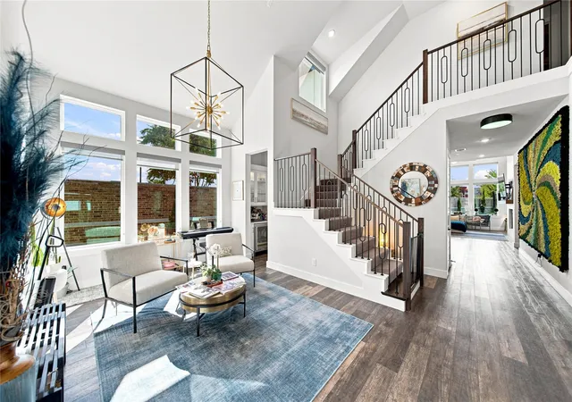 Photo 3 of Single family home for sale at 903 Leola Ln, Allen, TX 75013 | MLS# 21357327 | Listing updated on 2026-09-28