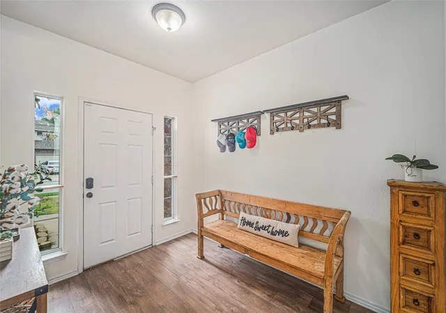 Photo 4 of Single family home for sale at 9600 Fox Hill Dr, Fort Worth, TX 76131 | MLS# 21351934 | Listing updated on 2026-09-13