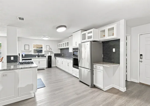 Photo 1 of Sale Pending at 2021 Meadowcreek Dr, Plano, TX 75074 | MLS# 21358785 | Listing updated on 2026-09-22