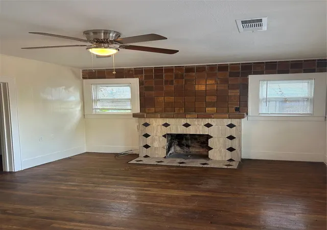 Photo 2 of Single family home for sale at 1138 Pioneer Dr, Dallas, TX 75224 | MLS# 21358693 | Listing updated on 2026-09-14