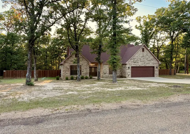 Photo 2 of Single family home for sale at 7055 Joyce St, Eustace, TX 75124 | MLS# 21358859 | Listing updated on 2026-09-22