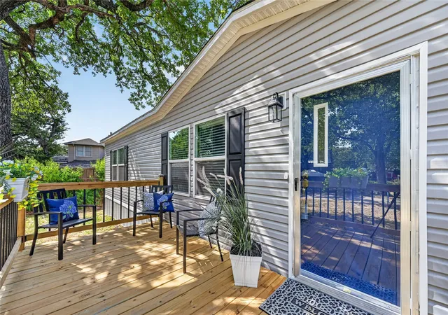 Photo 3 of Manufactured home for sale at 451 Shady Oaks Ln, Little Elm, TX 75068 | MLS# 21354257 | Listing updated on 2026-09-09