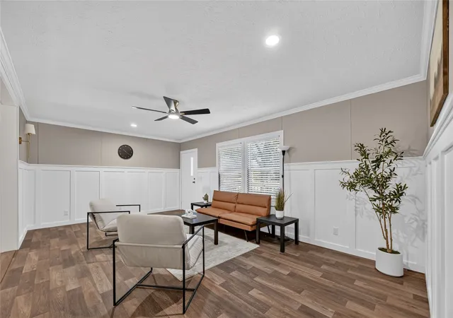 Photo 4 of Manufactured home for sale at 451 Shady Oaks Ln, Little Elm, TX 75068 | MLS# 21354257 | Listing updated on 2026-09-09