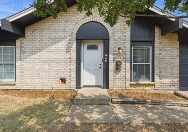Photo 3 of Sale Pending at 1743 Kingston Dr, Lewisville, TX 75067 | MLS# 21335457 | Listing updated on 2026-09-15