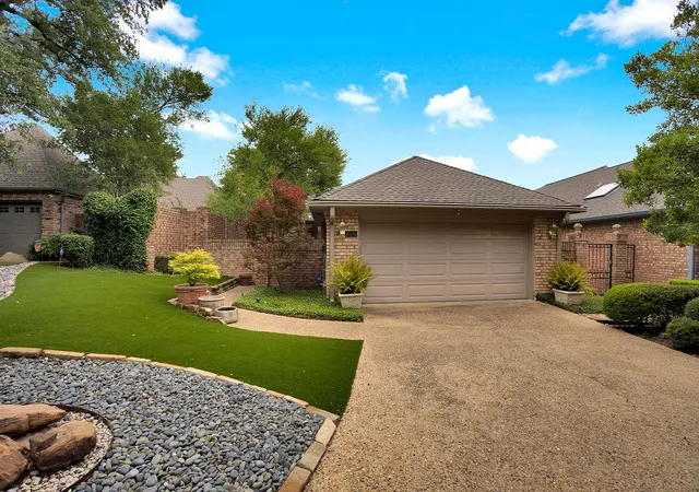Photo 1 of Single family home for sale at 16046 Chalfont Cir, Dallas, TX 75248 | MLS# 21358234 | Listing updated on 2026-09-09