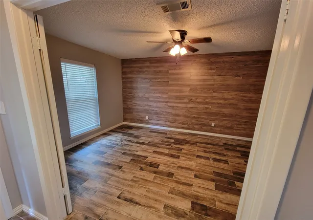 Photo 2 of Single family home for sale at 3649 Youpon St, Huntsville, TX 77340 | MLS# 21358952 | Listing updated on 2026-09-11