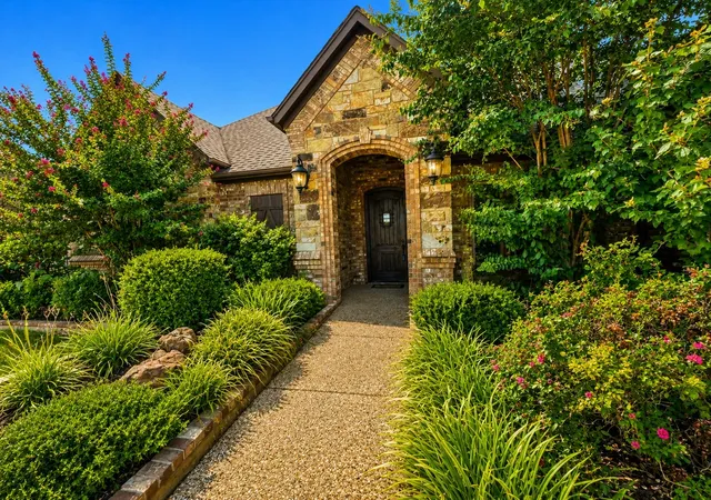 Photo 2 of Single family home for sale at 1317 Bluff Springs Dr, Haslet, TX 76052 | MLS# 21359043 | Listing updated on 2026-09-15