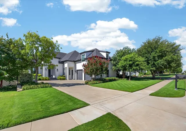 Photo 1 of Single family home for sale at 5417 Huntly Dr, Fort Worth, TX 76109 | MLS# 21359024 | Listing updated on 2026-09-08