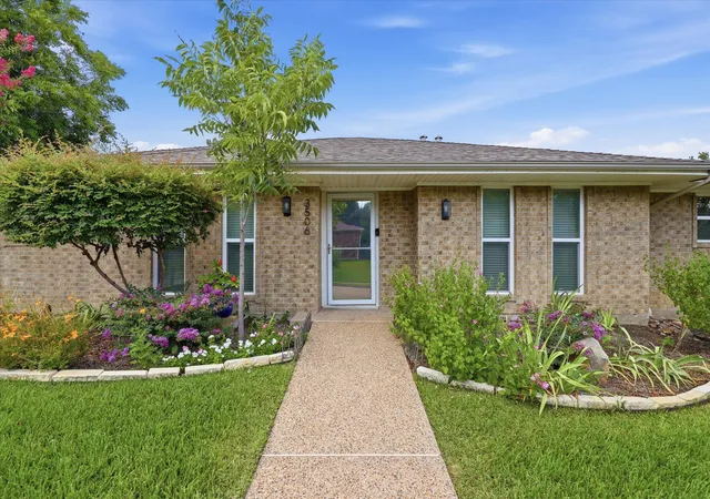 Photo 3 of Single family home for sale at 3506 Valley View Ln, Garland, TX 75043 | MLS# 21357937 | Listing updated on 2026-09-19