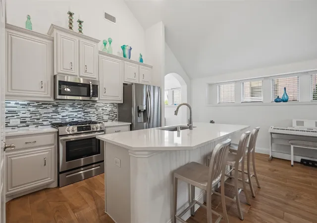 Photo 2 of Single family home for sale at 1309 Mill Pl, Aubrey, TX 76227 | MLS# 21342746 | Listing updated on 2026-10-05