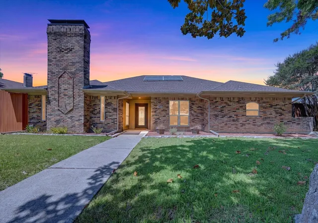 Photo 1 of Single family home for sale at 1905 Country Club Dr, Plano, TX 75074 | MLS# 21358749 | Listing updated on 2026-10-02