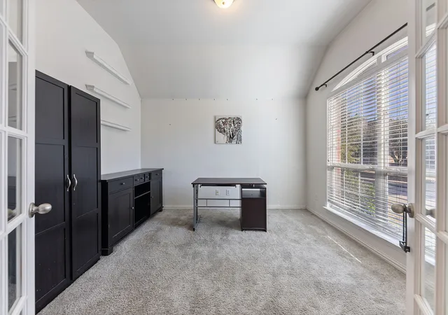 Photo 4 of Single family home for sale at 433 Castle St, De Soto, TX 75115 | MLS# 21355782 | Listing updated on 2026-09-14