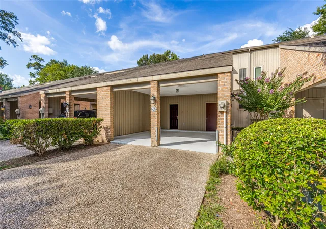 Photo 2 of Townhouse for sale at 9400 Doliver Dr #59, Houston, TX 77063 | MLS# 21359271 | Listing updated on 2026-09-14