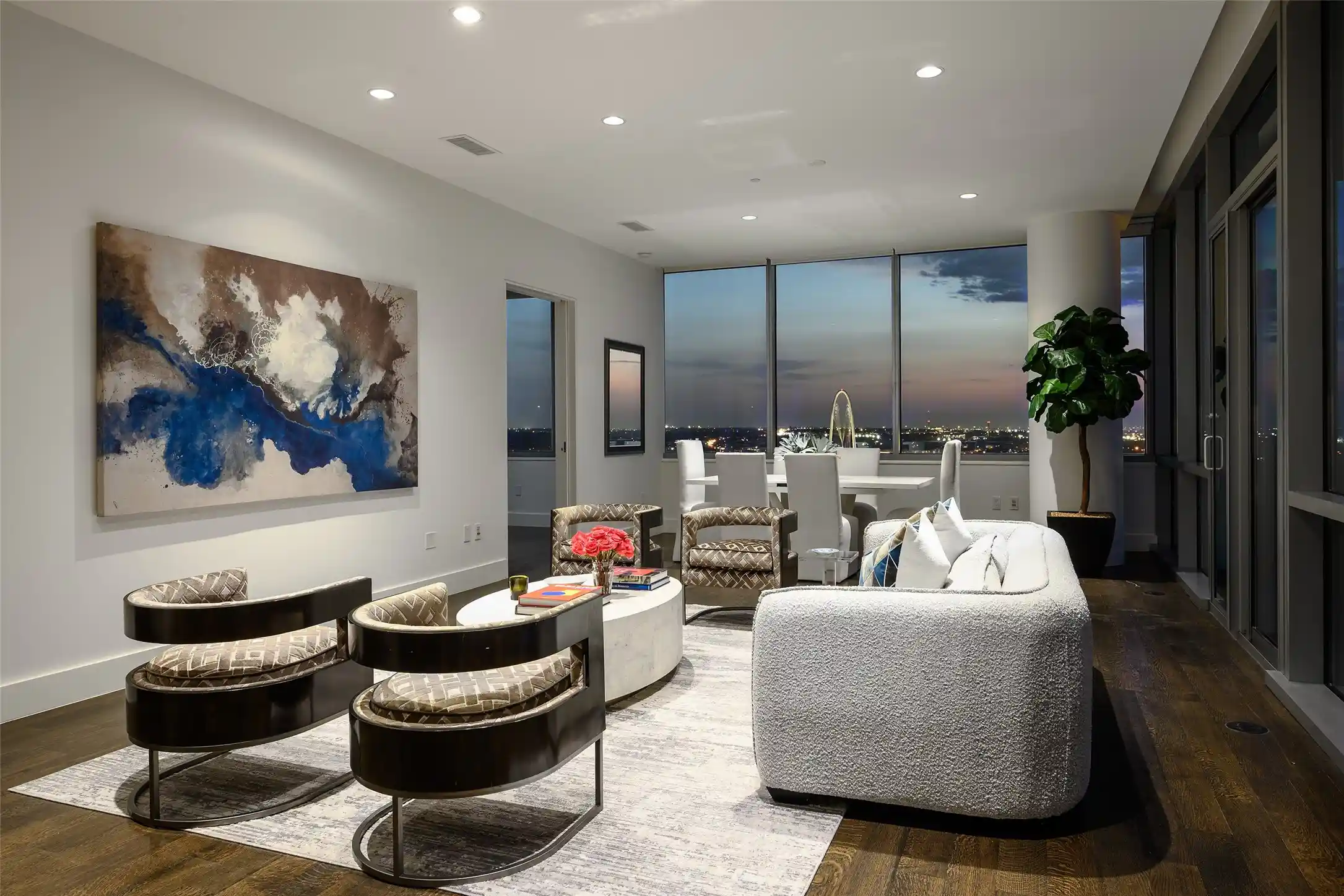 Listing Photo 1 - Condo for sale in 2200 Victory Ave located at 2200 Victory Ave, Dallas, TX 75219 - Unit #2007