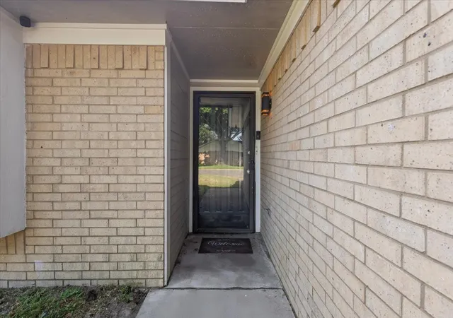 Photo 2 of Single family home for sale at 710 Southwood Dr, Athens, TX 75751 | MLS# 21359316 | Listing updated on 2026-09-11
