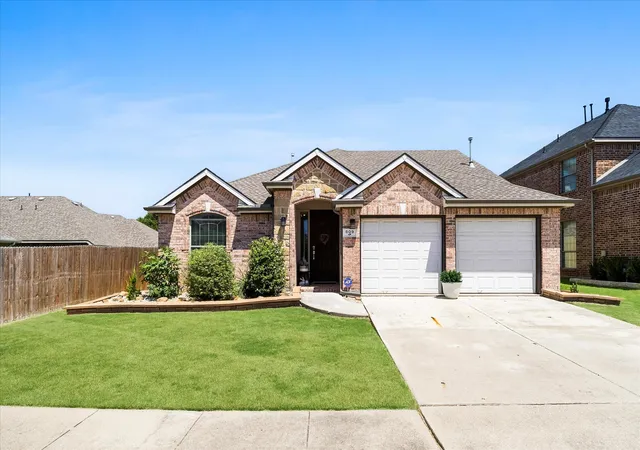 Photo 1 of Single family home for sale at 809 Cauble Dr, Fate, TX 75087 | MLS# 21358008 | Listing updated on 2026-10-06