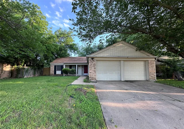 Photo 1 of Single family home for sale at 4620 China Rose Dr, Fort Worth, TX 76137 | MLS# 21359034 | Listing updated on 2026-10-07