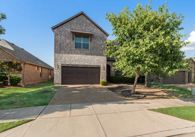 Photo 1 of Single family home for sale at 929 Lake Meadow Ln, Little Elm, TX 75068 | MLS# 21359163 | Listing updated on 2026-09-11