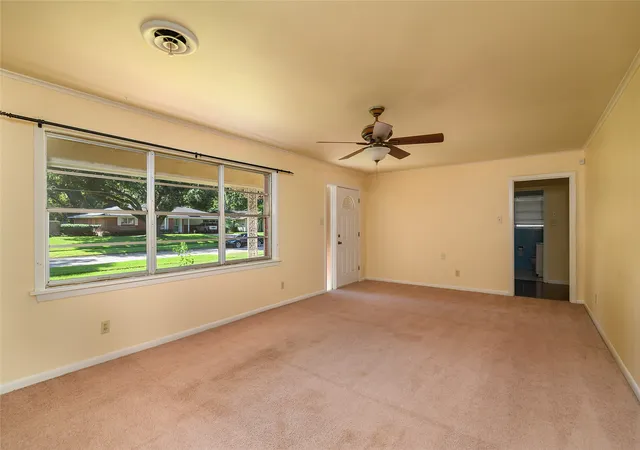 Photo 2 of Single family home for sale at 5810 Lovers Ln, Shreveport, LA 71105 | MLS# 21359422 | Listing updated on 2026-09-13