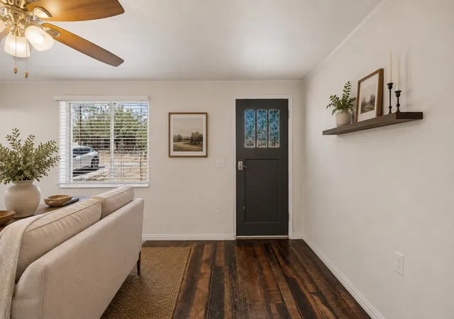 Photo 3 of Single family home for sale at 709 Hereford St, Glen Rose, TX 76043 | MLS# 21356940 | Listing updated on 2026-09-09