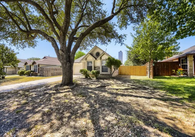 Photo 2 of Single family home for sale at 10217 Leatherwood Dr, Fort Worth, TX 76108 | MLS# 21358379 | Listing updated on 2026-09-11