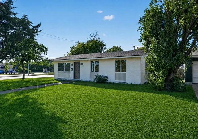 Photo 1 of Single family home for sale at 1037 W Grubb Dr, Mesquite, TX 75149 | MLS# 21359494 | Listing updated on 2026-09-10