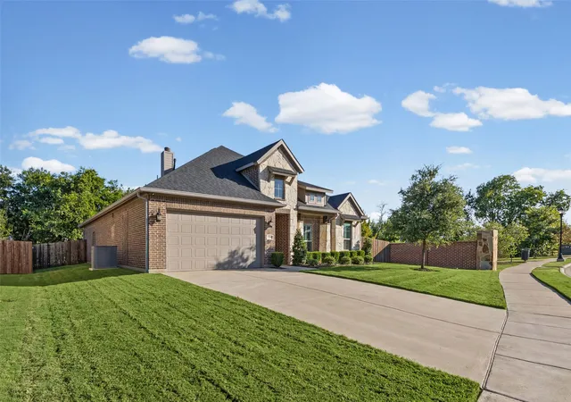 Photo 2 of Sale Pending at 3200 Tail Water Dr, Mansfield, TX 76063 | MLS# 21334408 | Listing updated on 2026-09-18