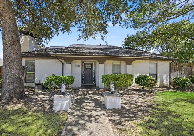 Photo 4 of Single family home for sale at 5101 Gallahad Dr, Garland, TX 75044 | MLS# 21359540 | Listing updated on 2026-09-19