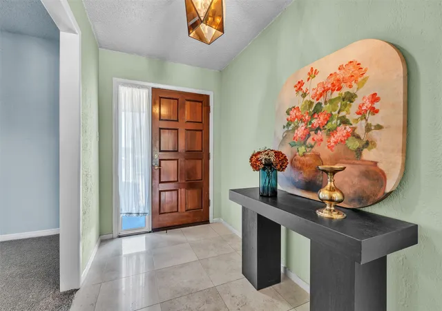 Photo 4 of Sale Pending at 6808 Winchester Ct, Fort Worth, TX 76133 | MLS# 21358503 | Listing updated on 2026-09-12