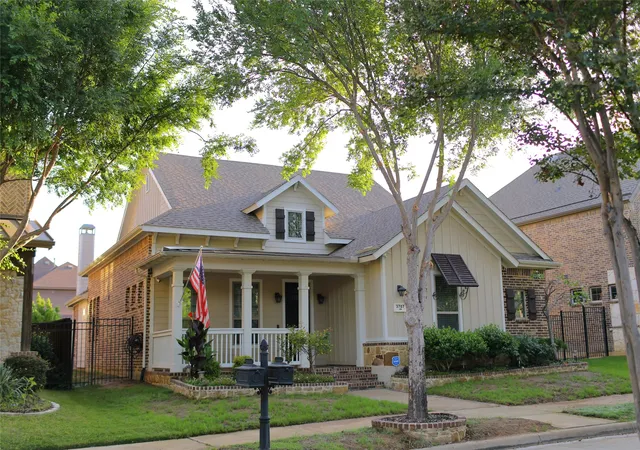 Photo 1 of Sale Pending at 3707 Plum Vista Pl, Arlington, TX 76005 | MLS# 21359581 | Listing updated on 2026-09-11