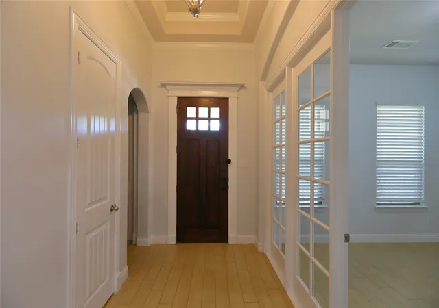 Photo 3 of Sale Pending at 3707 Plum Vista Pl, Arlington, TX 76005 | MLS# 21359581 | Listing updated on 2026-09-11