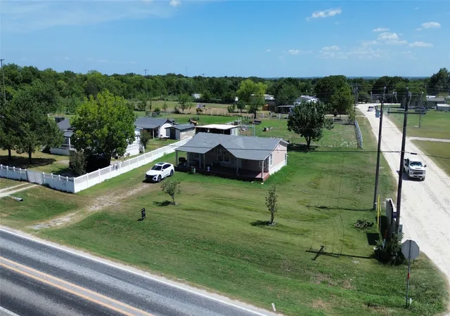 Photo 14 of Manufactured home for sale at 409 Fm 1126, Rice, TX 75155 | MLS# 21359558 | Listing updated on 2026-09-11