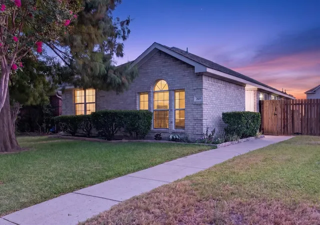 Photo 1 of Single family home for sale at 321 Pemberton Dr, Wylie, TX 75098 | MLS# 21359399 | Listing updated on 2026-09-12