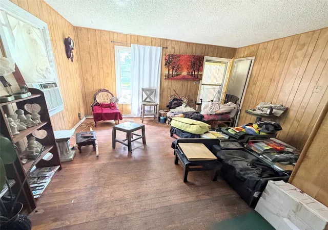 Photo 3 of Single family home for sale at 309 N 16th St, Killeen, TX 76541 | MLS# 21359051 | Listing updated on 2026-09-14