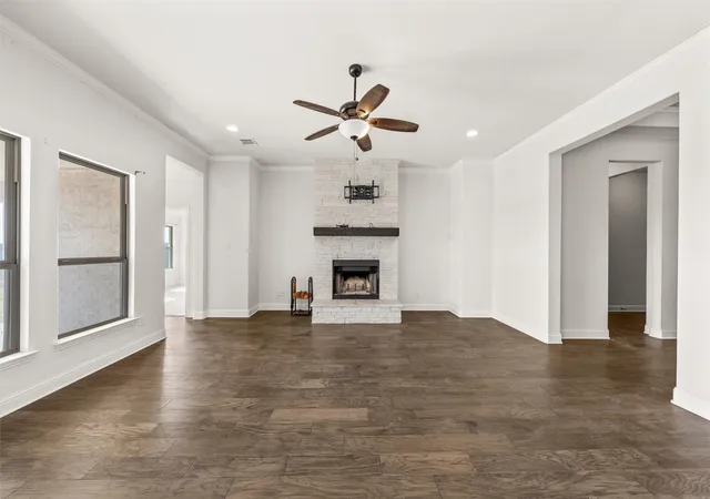 Photo 4 of Single family home for sale at 336 Oak Meadow Trl, Mc Gregor, TX 76657 | MLS# 21353725 | Listing updated on 2026-09-18