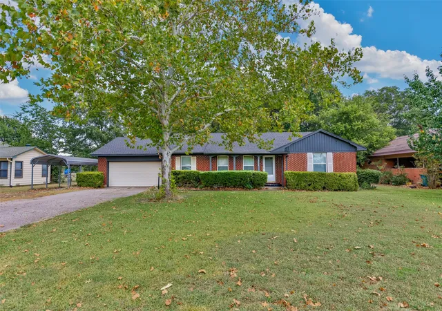 Photo 1 of Single family home for sale at 2218 Fm 2071, Gainesville, TX 76240 | MLS# 21358382 | Listing updated on 2026-09-26