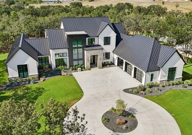 Photo 1 of Single family home for sale at 1024 Genoa Dr, Weatherford, TX 76087 | MLS# 21349828 | Listing updated on 2026-09-13