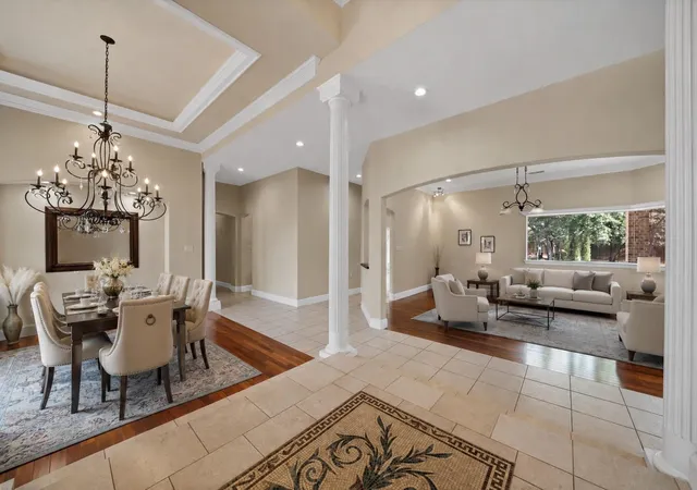 Photo 4 of Single family home for sale at 6204 Toscana Cir, Fort Worth, TX 76140 | MLS# 21353815 | Listing updated on 2026-09-10