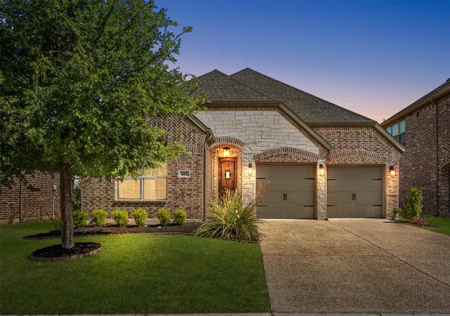 Photo 1 of Sale Pending at 841 Lake Meadow Ln, Little Elm, TX 75068 | MLS# 21358522 | Listing updated on 2026-09-17