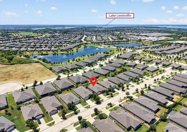 Photo 2 of Single family home for sale at 1725 Port Royal Ln, Frisco, TX 75036 | MLS# 21354109 | Listing updated on 2026-09-12