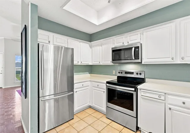 Photo 2 of Condo for sale at 400 Pebble Wy #262, Arlington, TX 76006 | MLS# 21357710 | Listing updated on 2026-09-15