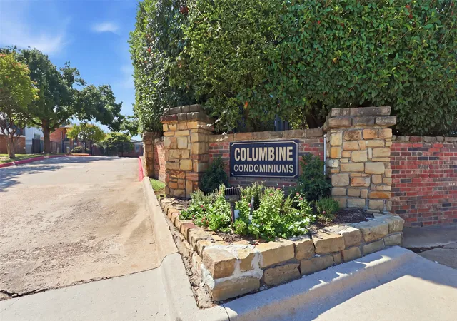 Photo 3 of Condo for sale at 400 Pebble Wy #262, Arlington, TX 76006 | MLS# 21357710 | Listing updated on 2026-09-15
