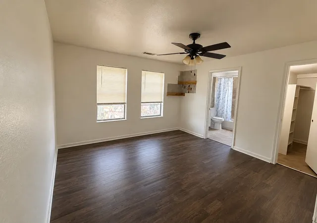 Photo 2 of Single family home for sale at 711 Kerley St, Denton, TX 76205 | MLS# 21358476 | Listing updated on 2026-09-08