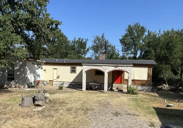 Photo 1 of Manufactured home for sale at 3006 Mesquite Dr, Granbury, TX 76048 | MLS# 21358717 | Listing updated on 2026-09-08