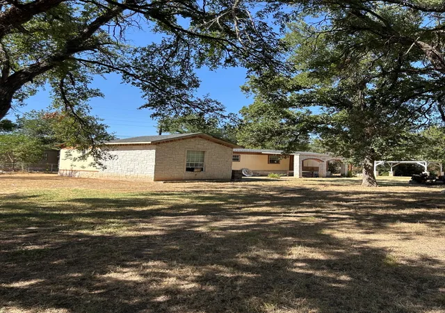 Photo 3 of Manufactured home for sale at 3006 Mesquite Dr, Granbury, TX 76048 | MLS# 21358717 | Listing updated on 2026-09-08