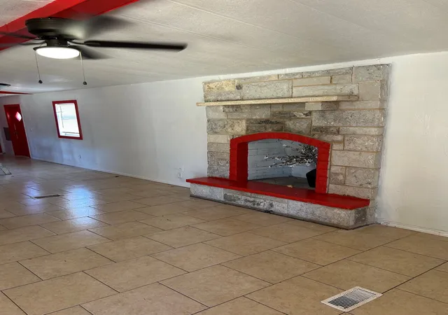 Photo 3 of Manufactured home for sale at 3006 Mesquite Dr, Granbury, TX 76048 | MLS# 21358717 | Listing updated on 2026-09-08