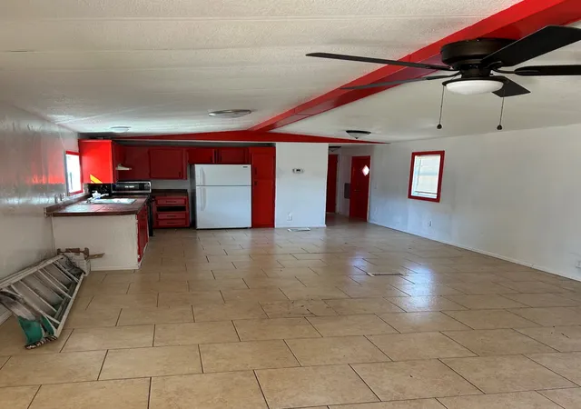 Photo 4 of Manufactured home for sale at 3006 Mesquite Dr, Granbury, TX 76048 | MLS# 21358717 | Listing updated on 2026-09-08