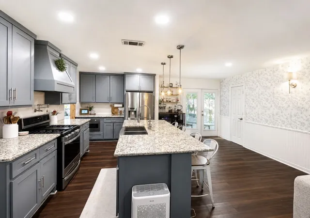 Photo 3 of Single family home for sale at 4024 Calmont Ave, Fort Worth, TX 76107 | MLS# 21356148 | Listing updated on 2026-09-13